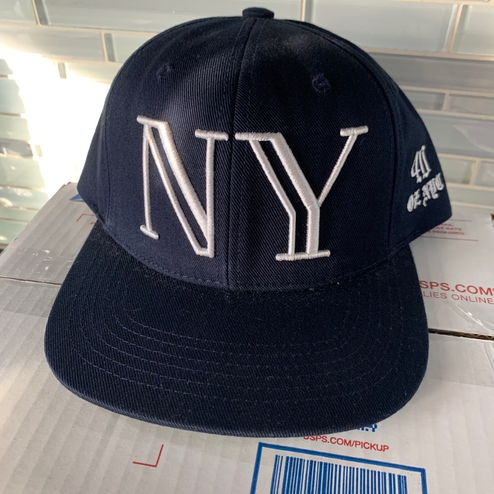 40oz NYC SnapBack hat Navy